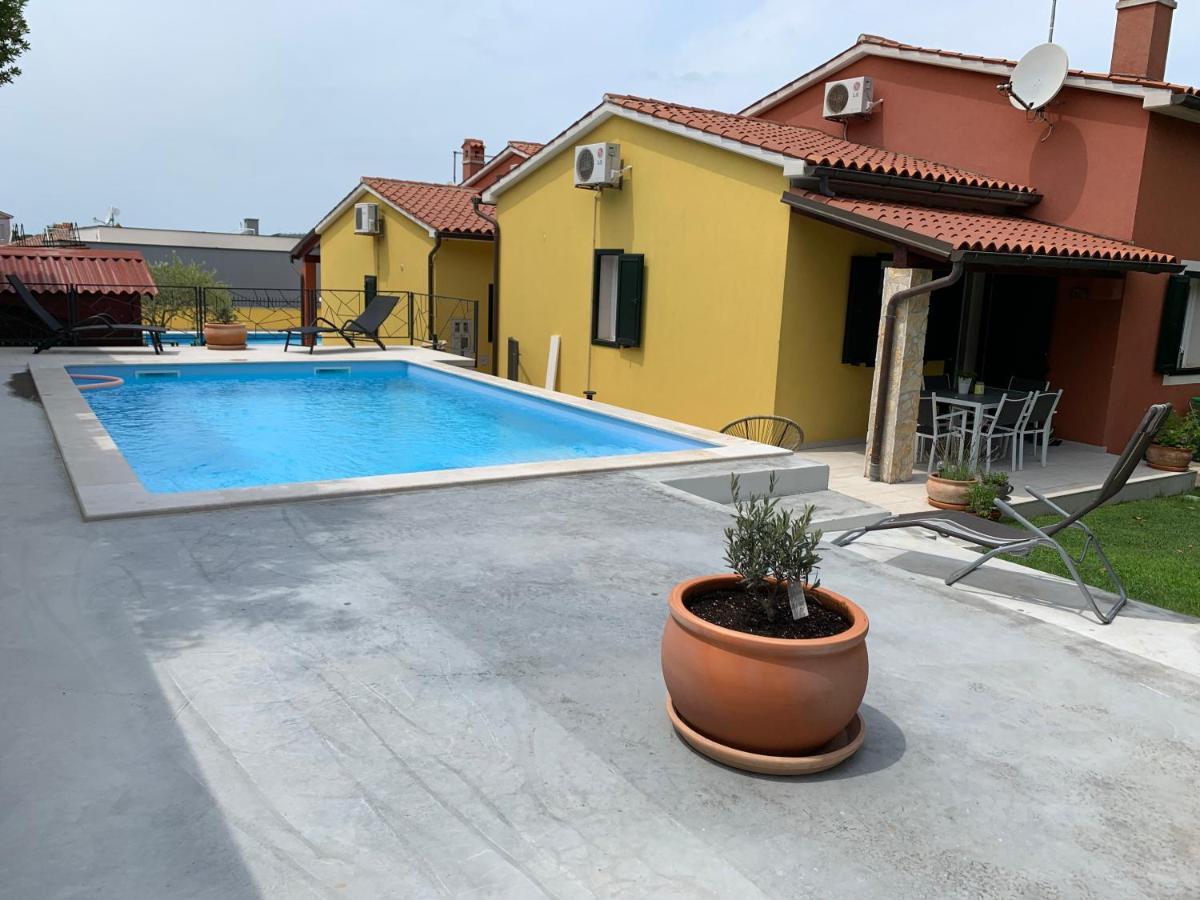 Kamenjak Volme, Cousy House With Pool Banjole Exterior photo